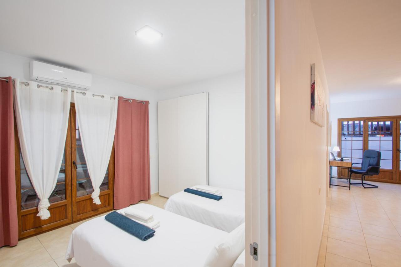 Villa Vista Rey - 6 Bedroom - Heated Pool - Amazing Views - Pool Table - Vista Lobos - Playa Blanca 外观 照片
